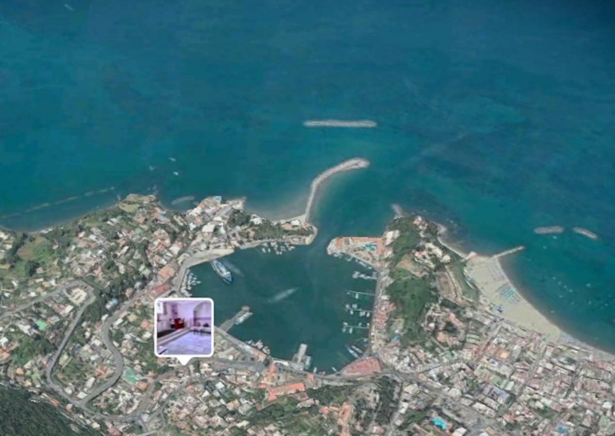 Apartment Pied A Terre Sul Porto Ischia